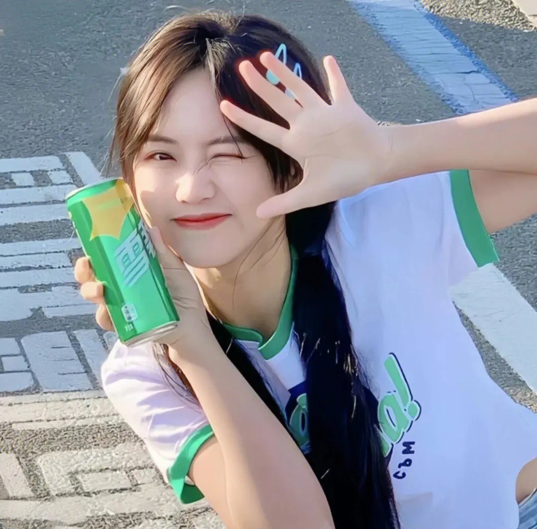 50英尺高的女人